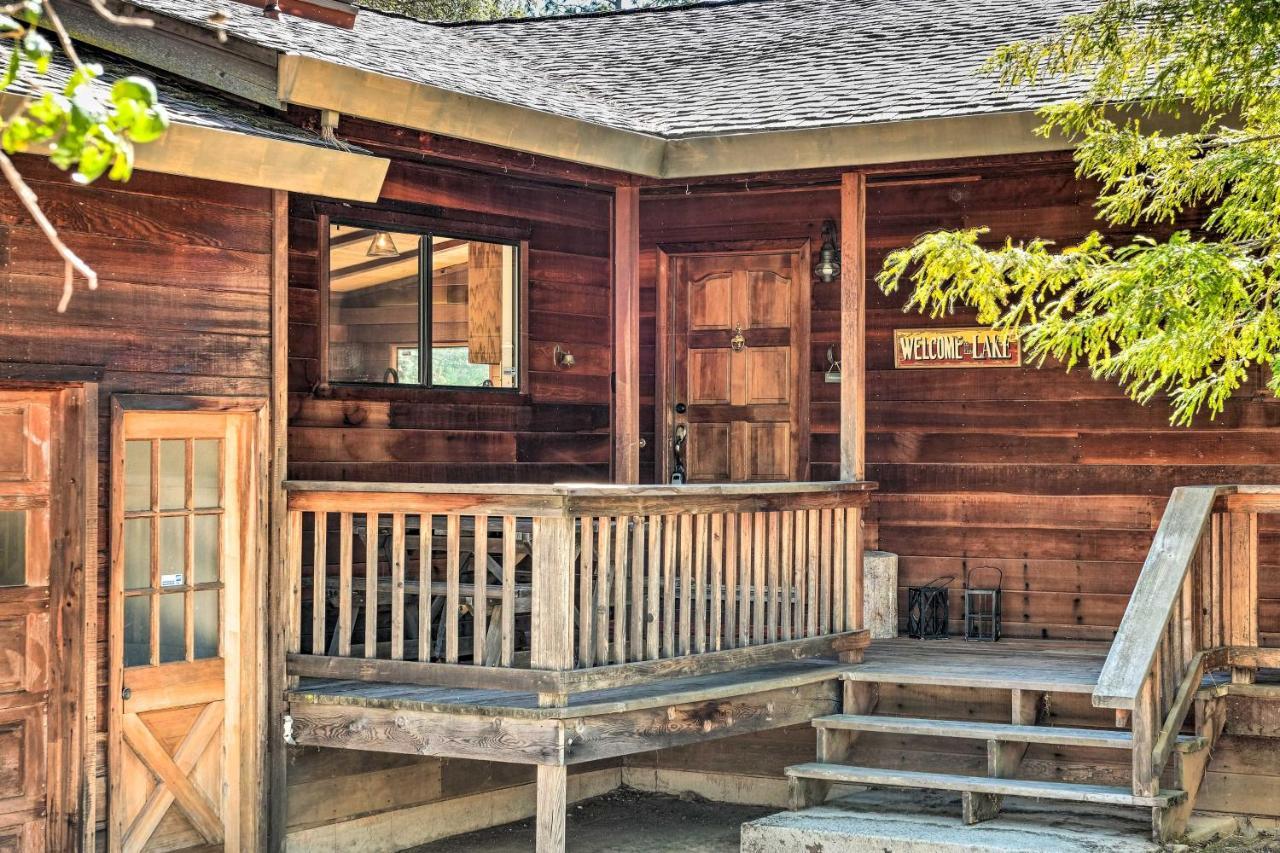 With Outdoor Perks And Game Hébergement de vacances Groveland